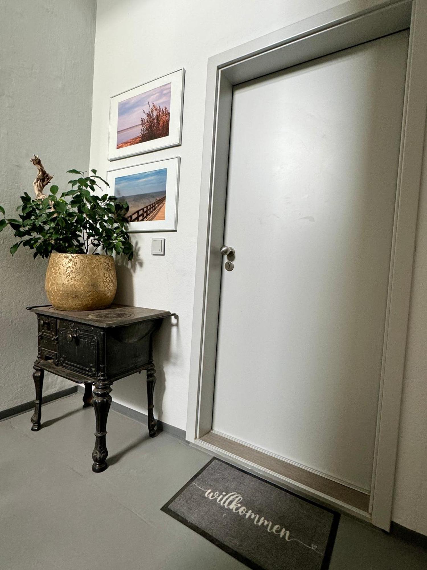 Apartment Im Elbtal Weinboehla Bagian luar foto